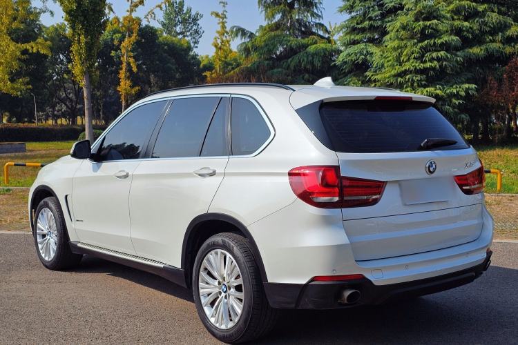 Used BMW X5 2015 xDrive28i
