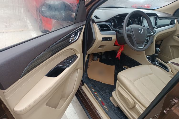 Used Baojun 730 2016 1.5L Manual Comfort Version 7 Seats China V Emission Standard
