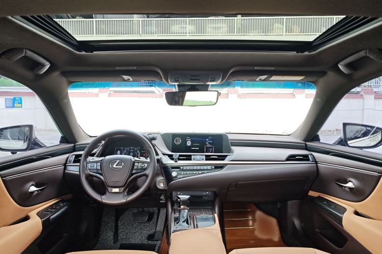 Used Lexus ES 2020 260 Excellence Edition