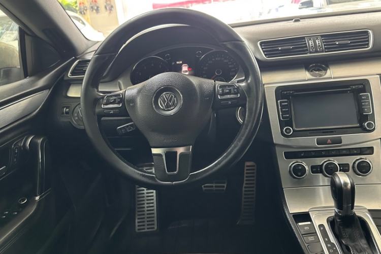 Used Volkswagen FAW-Volkswagen CC 2015 1.8TSI Luxury Model
