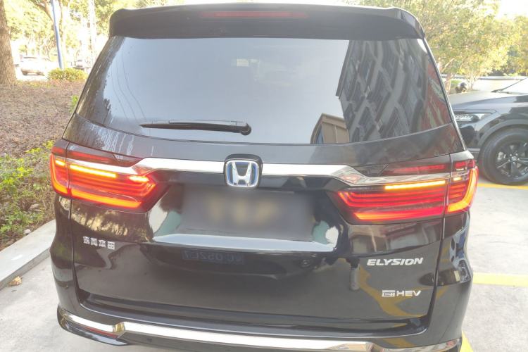 Used Honda Elysion 2024 2.0L eHEV Luxury Edition
