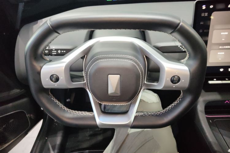 Used  12 2025 Ultra Extended-Range Edition
