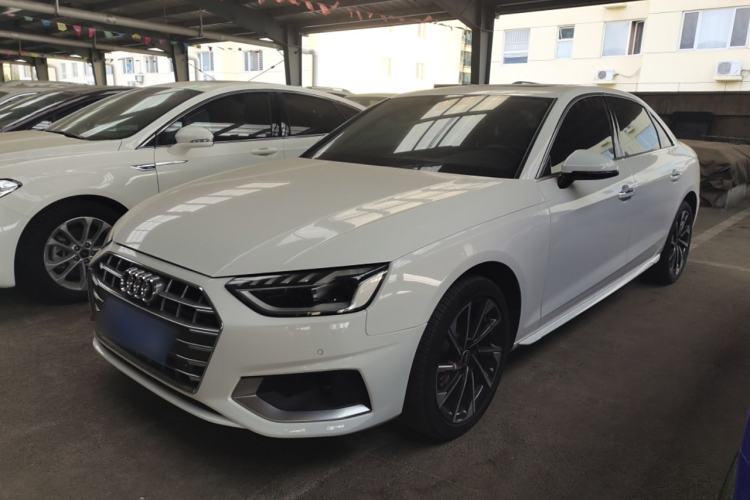 Used Audi A4L 2022 40 TFSI Stylish and Elegant Edition
