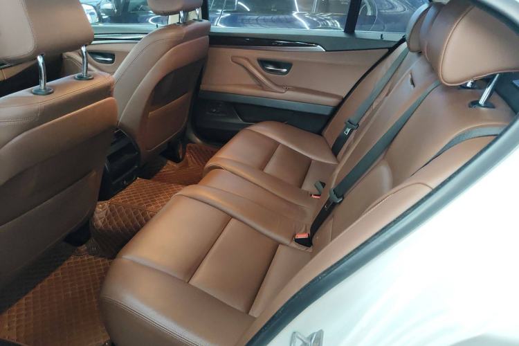 Used BMW 5 Series 2014 525Li Leading Model
