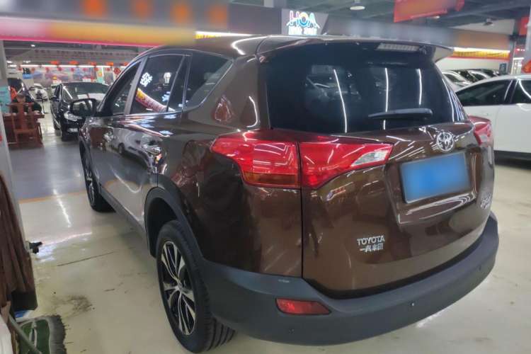 Used Toyota RAV4 2015 2.5L Automatic 4x4 Elite Edition
