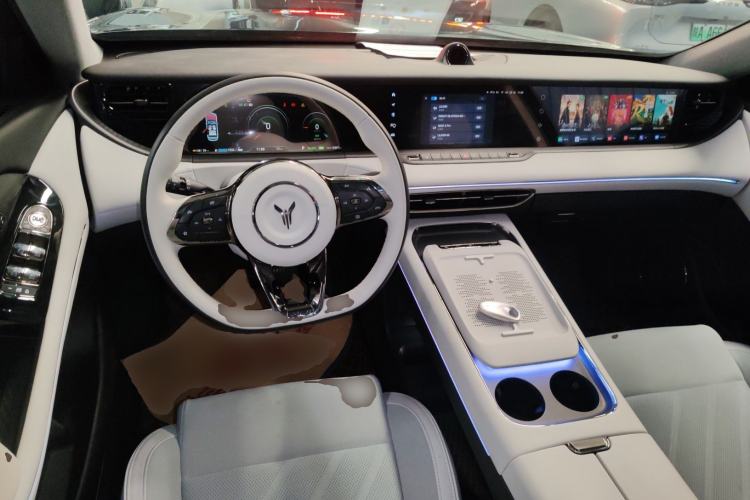 Used VOYAH FREE 2025 318 318 km Rear-Drive Touring Edition