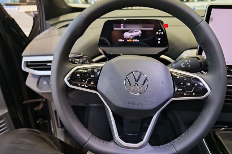 Used Volkswagen ID.4 CROZZ 
