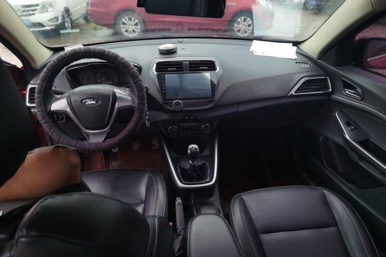 Used Ford Escort 2015 1.5L Manual Fashion Edition