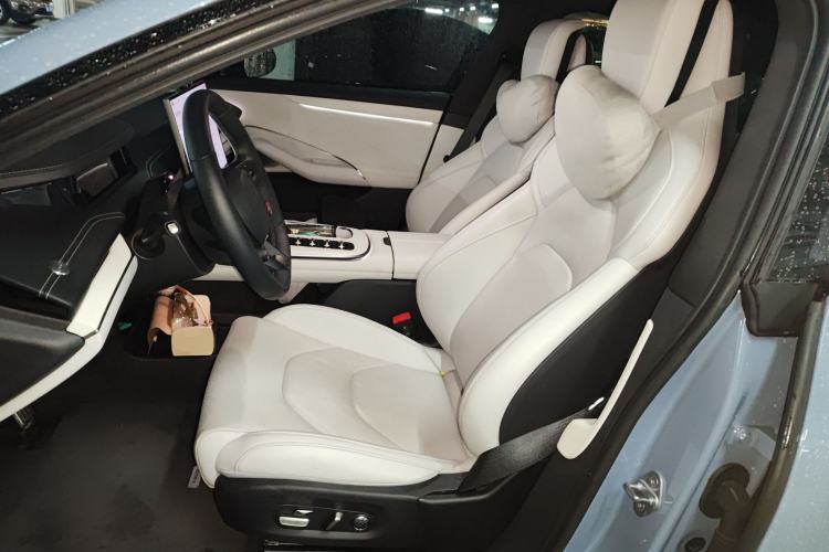 Used  SU7 2024 Four-Wheel Drive Ultra-Long Range Advanced Intelligent Driving Max Edition
