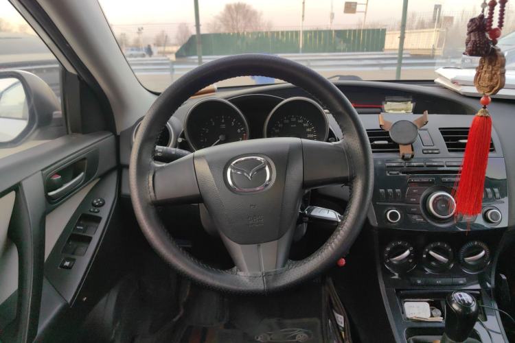 Used Mazda Mazda 3 2015 Sedan 1.6L Manual Comfort Model