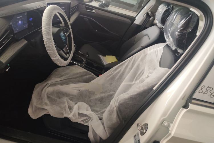 Used Volkswagen Sagitar 
