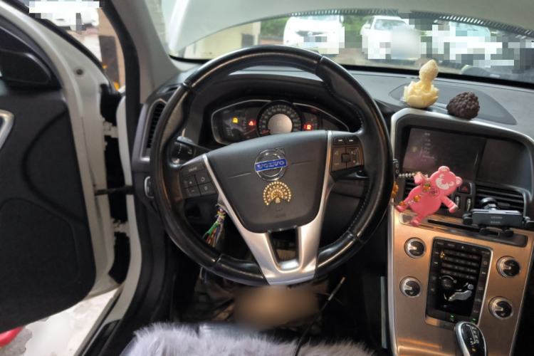 Used Volvo XC60 2015 T5 Smart Upgrade Model
