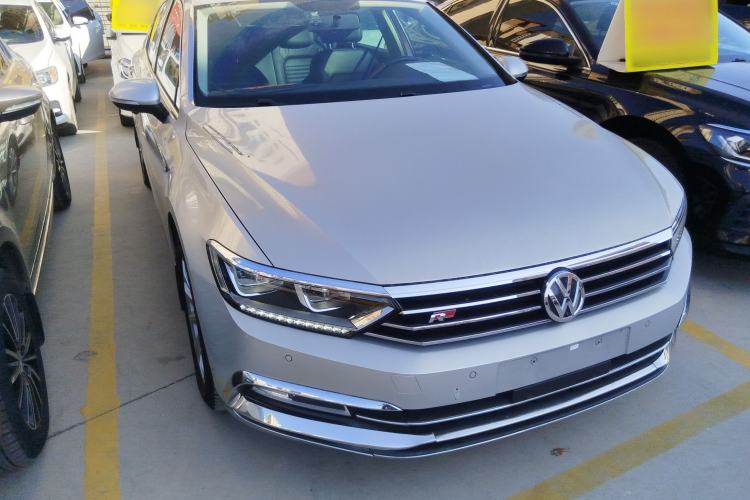 Used Volkswagen Magotan 2019 330TSI DSG Leading Model China VI Standard