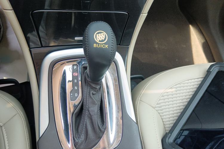 Used Buick Regal 2014 2.0L Leading Fashion Edition
