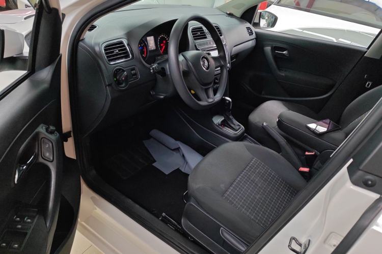 Used Volkswagen Polo 2014 1.6L Automatic Comfort Edition