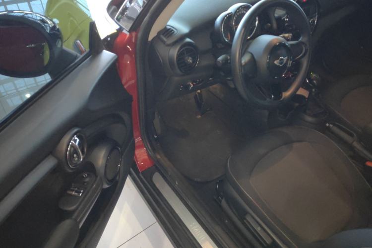 Used  MINI 2014 1.2T ONE
