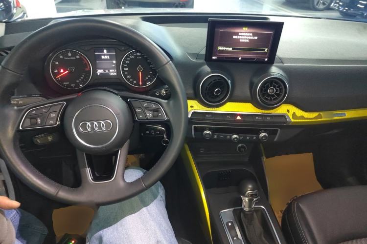 Used Audi Q2L 2018 35 TFSI Fashion Dynamic Version China VI Emission Standard
