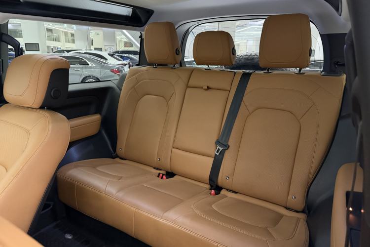 Used Land Rover Defender 2023 Revised Version 90 3.0T P400 Dark Edition