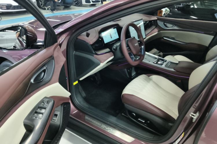 Used BYD Seal 2023 DM-i 1.5T 121km Flagship Model
