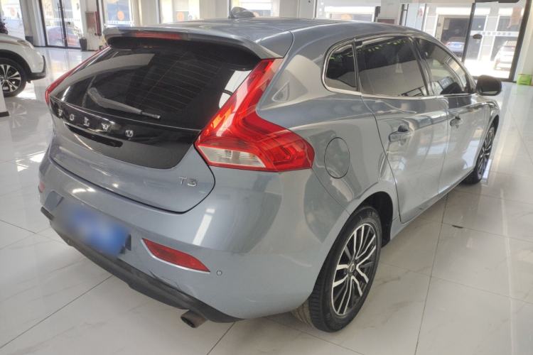 Used Volvo V40 2018 T3 Zhiyi Edition