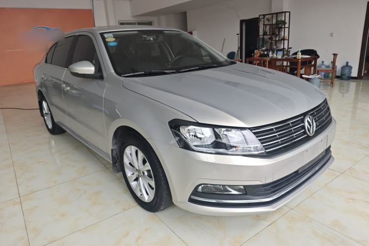 Used Volkswagen Lavida 2017 1.6L Automatic Comfort Edition
