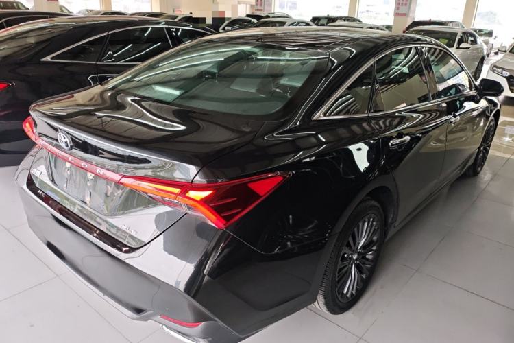 Used Toyota Avalon 2019 2.0L XLE Premium Edition China VI