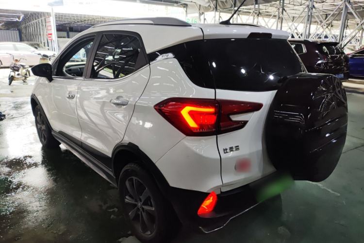 Used BYD Yuan New Energy 2019 EV360 Smart Connect Enjoyment Model
