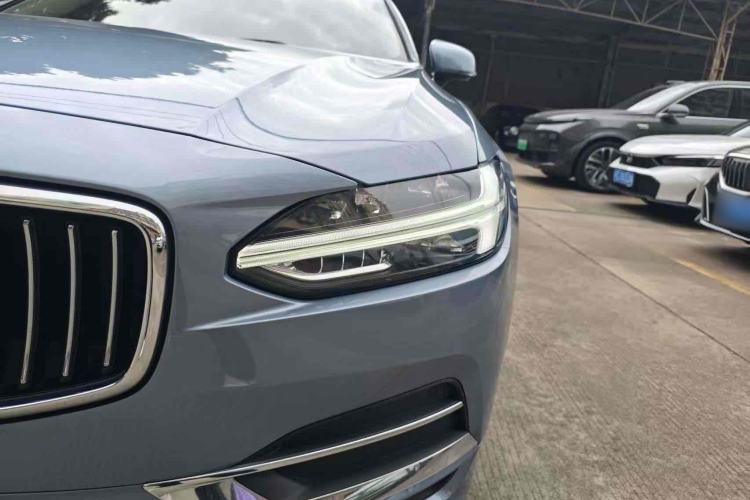 Used Volvo S90 2020 T5 Zhiyi Luxury Edition
