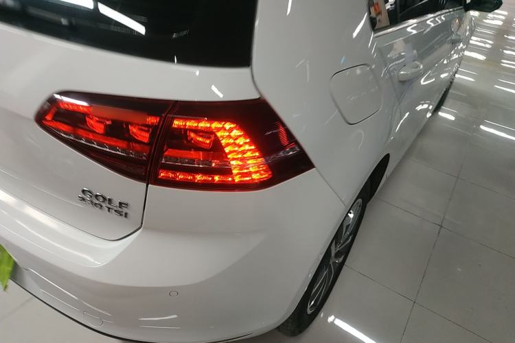 Used Volkswagen Golf 2017 230TSI Automatic Luxury Million-Vehicle Commemorative Edition
