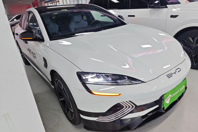 Used BYD Seal 2022 700 km Long-Range Rear-Wheel-Drive Version