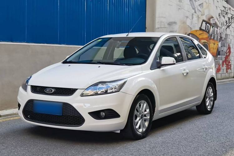 Used Ford Focus 2013 Hatchback Classic 1.8L Automatic Base Model
