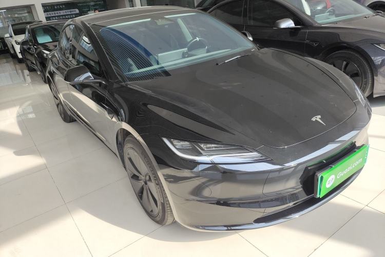 Used Tesla Model 3 2023 Long-Range All-Wheel-Drive Version

