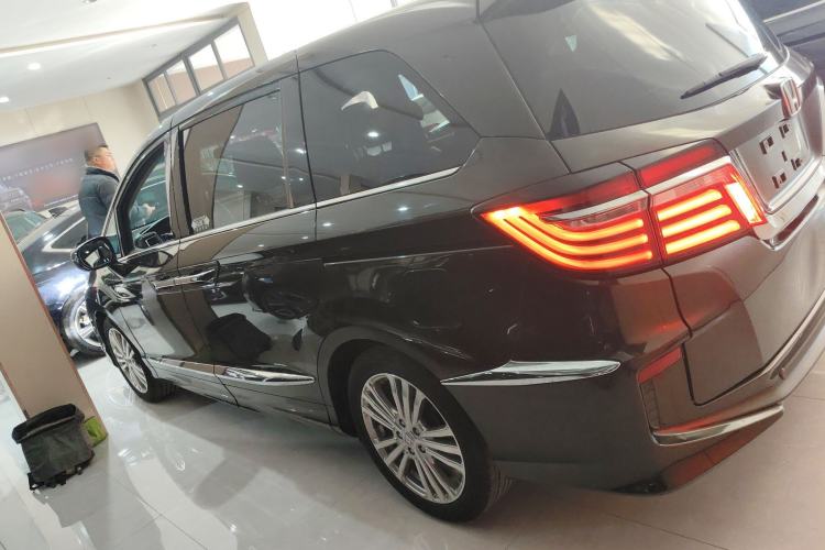 Used Honda Elysion 2016 2.4L Classic Edition
