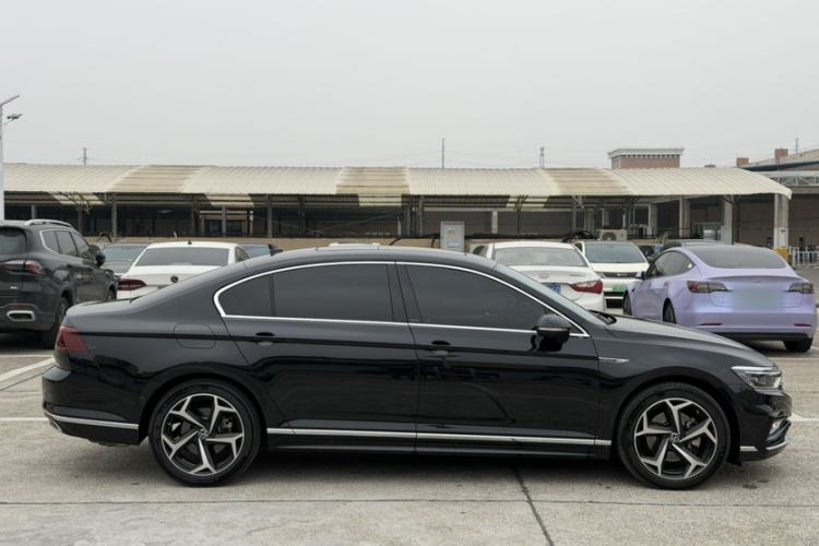 Used Volkswagen Magotan 2023 2 Million Units Limited-Edition 380TSI DSG Flagship Version
