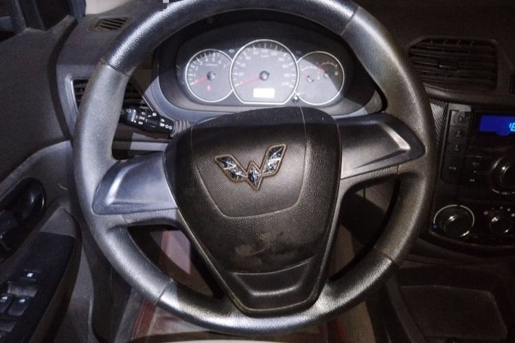 Used Wuling Hongguang 2016 1.5L Restyled S Comfort Version
