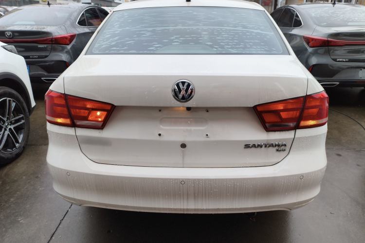 Used Volkswagen Santana 2015 1.6L Automatic Comfort Edition
