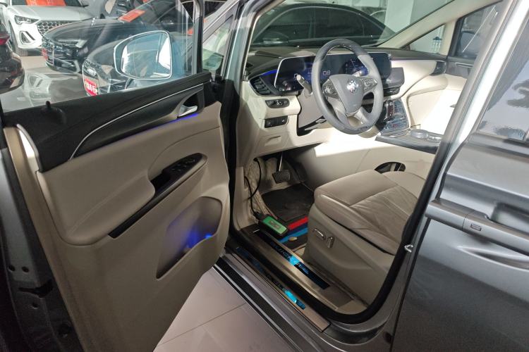 Used Buick GL8 2023 ES Lu Zun Comfort Model
