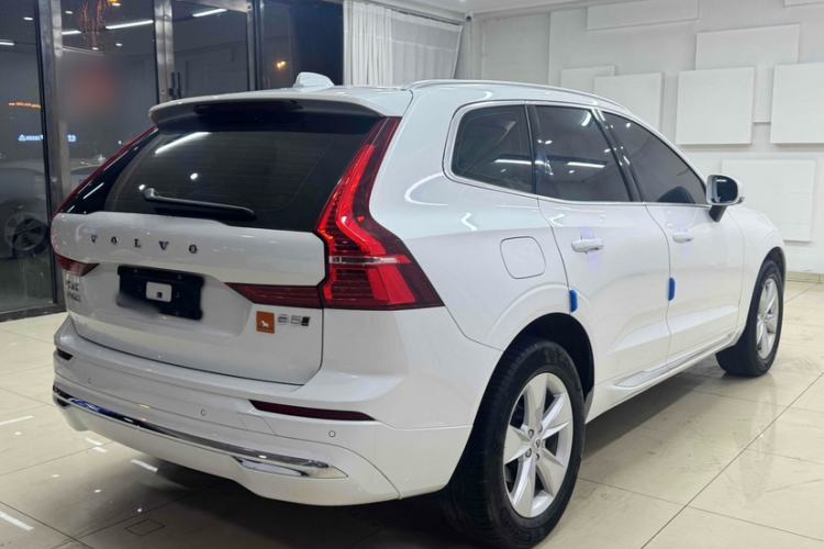 Used Volvo XC60 2022 B5 4x4 Zhiyi Luxury Edition
