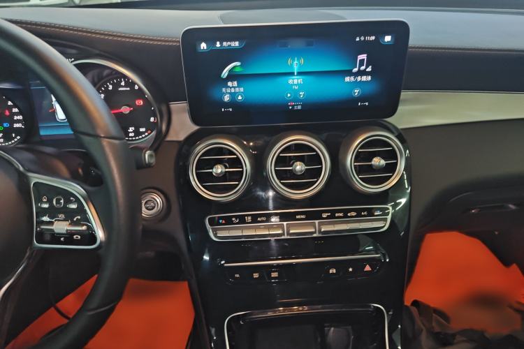 Used Mercedes-Benz GLC 2020 GLC 260 L 4MATIC Dynamic Model
