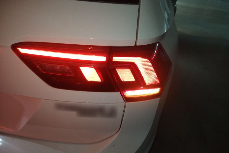 Used Volkswagen Tiguan L 2019 330TSI Automatic Two-Wheel Drive Smart Luxury Version China VI Standard
