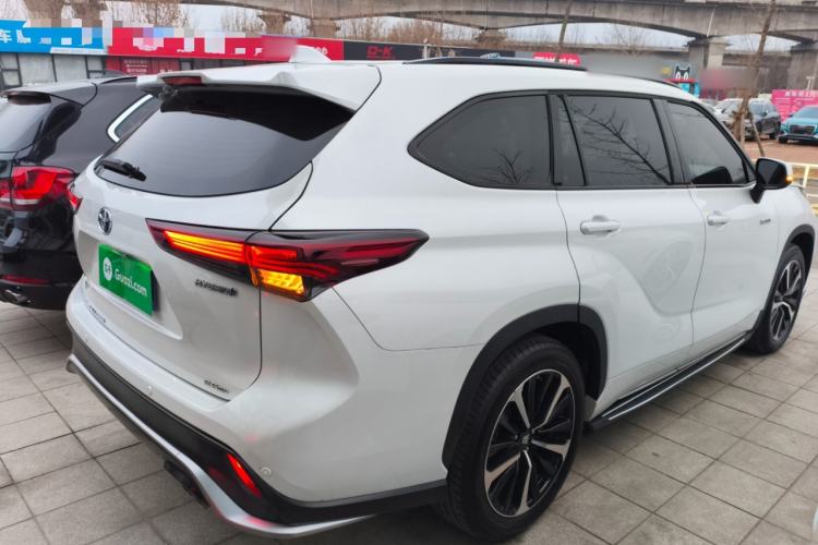 Used Toyota Crown Land Cruiser 2023 2.5L HEV Four-Wheel Drive Luxury Edition