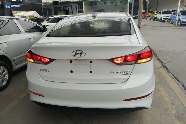 Used Hyundai Elantra 2016 1.6L Automatic ZhiXuan – Elite Version

