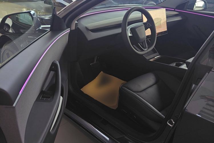 Used Tesla Model 3 2025 Rear-Wheel-Drive Version