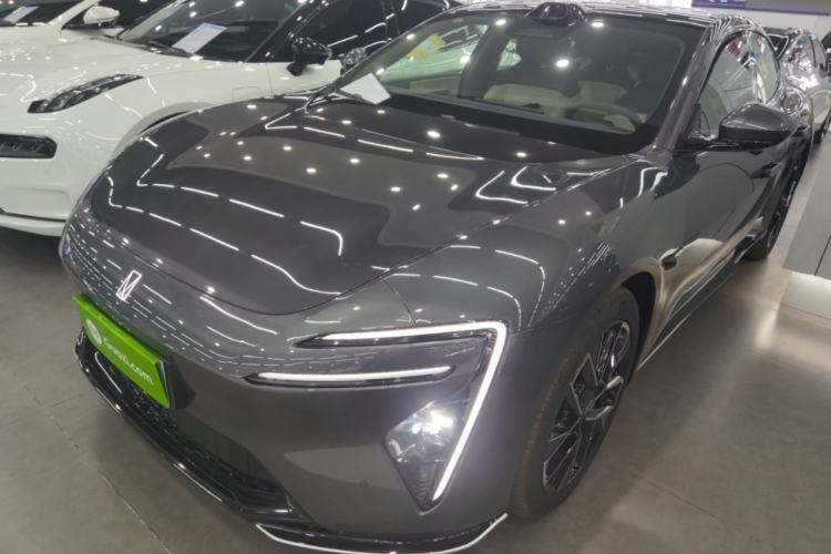 Used  06 2025 Max All-Electric Version
