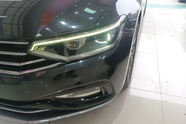 Used Volkswagen Magotan 2020 330TSI DSG Leading Model
