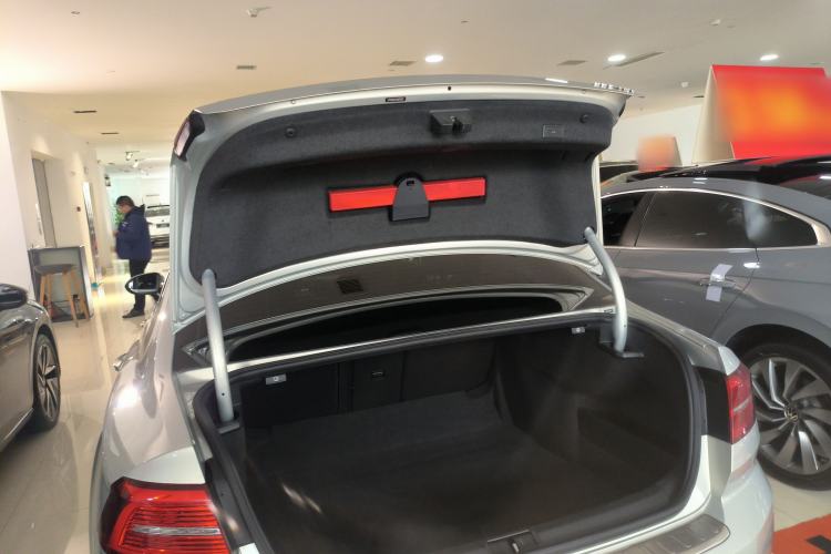 Used Volkswagen Magotan 2019 330TSI DSG Leading Model China VI Standard