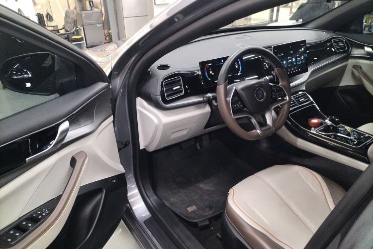 Used BYD Qin PLUS 2024 Honor Edition EV 510KM Leading Model