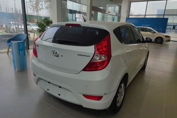 Used Hyundai Verna Ray 2016 1.4L Manual Leading GLX Model