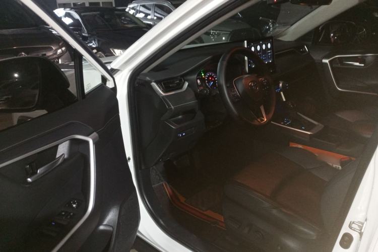 Used Toyota Wildlander 2021 Dual-Engine 2.5L E-CVT Two-Wheel Drive Luxury Edition
