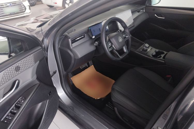 Used BYD Qin PLUS 2025 DM-i Smart Drive 120KM Superior Model